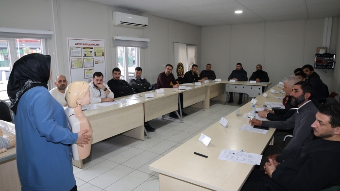 Büyükşehir’den personel ve STK’lara ilk yardım eğitimi; Hayat kurtarmanın yolu bu eğitimden geçiyor